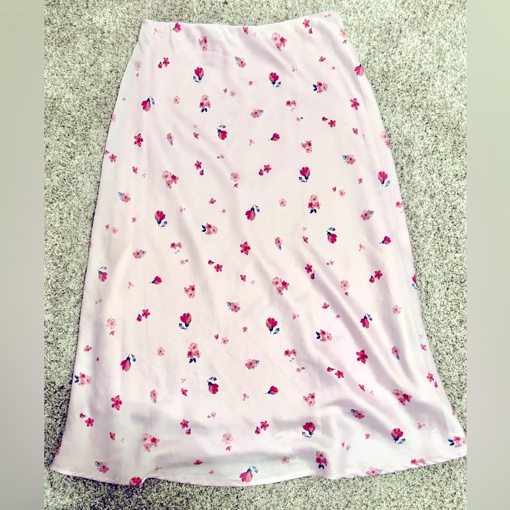 Summery satin midi skirt with elastic in waist, from Francesca’s